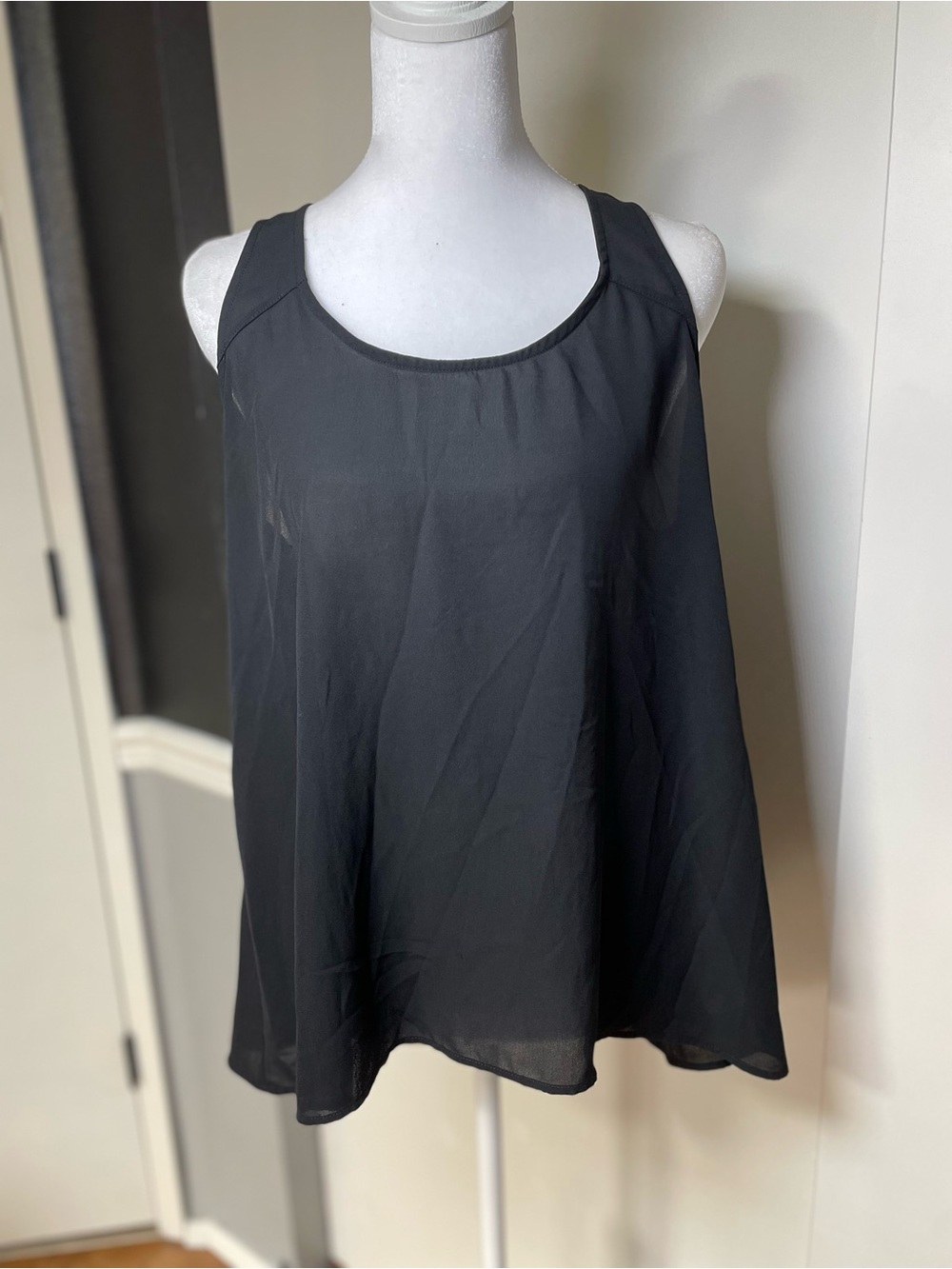 Hollister Black Flowy Scoop Neck Tank